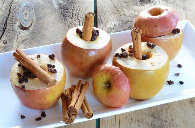 Baked Apples with Cinnamon