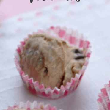 Keto Mint Chocolate Chip Fat Bombs