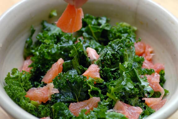 kale salad with grapefruit