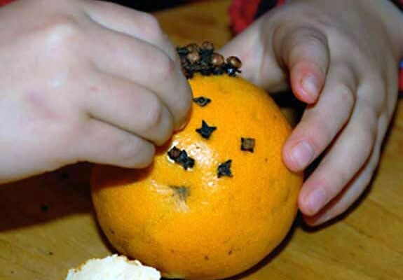 How to Make a Pomander