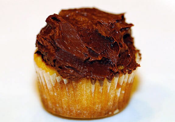 vegan chocolate cupcake